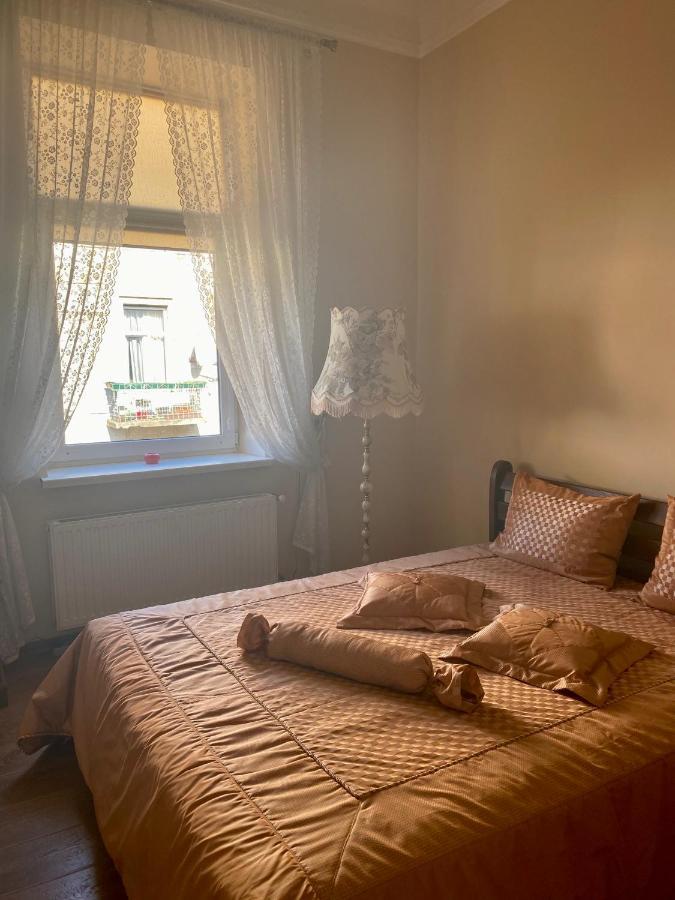 Cozy Apartment Lviv Exterior foto