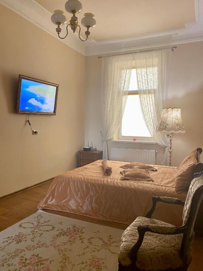 Cozy Apartment Lviv Exterior foto
